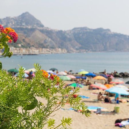 Casa Amica Appartement Giardini-Naxos Buitenkant foto