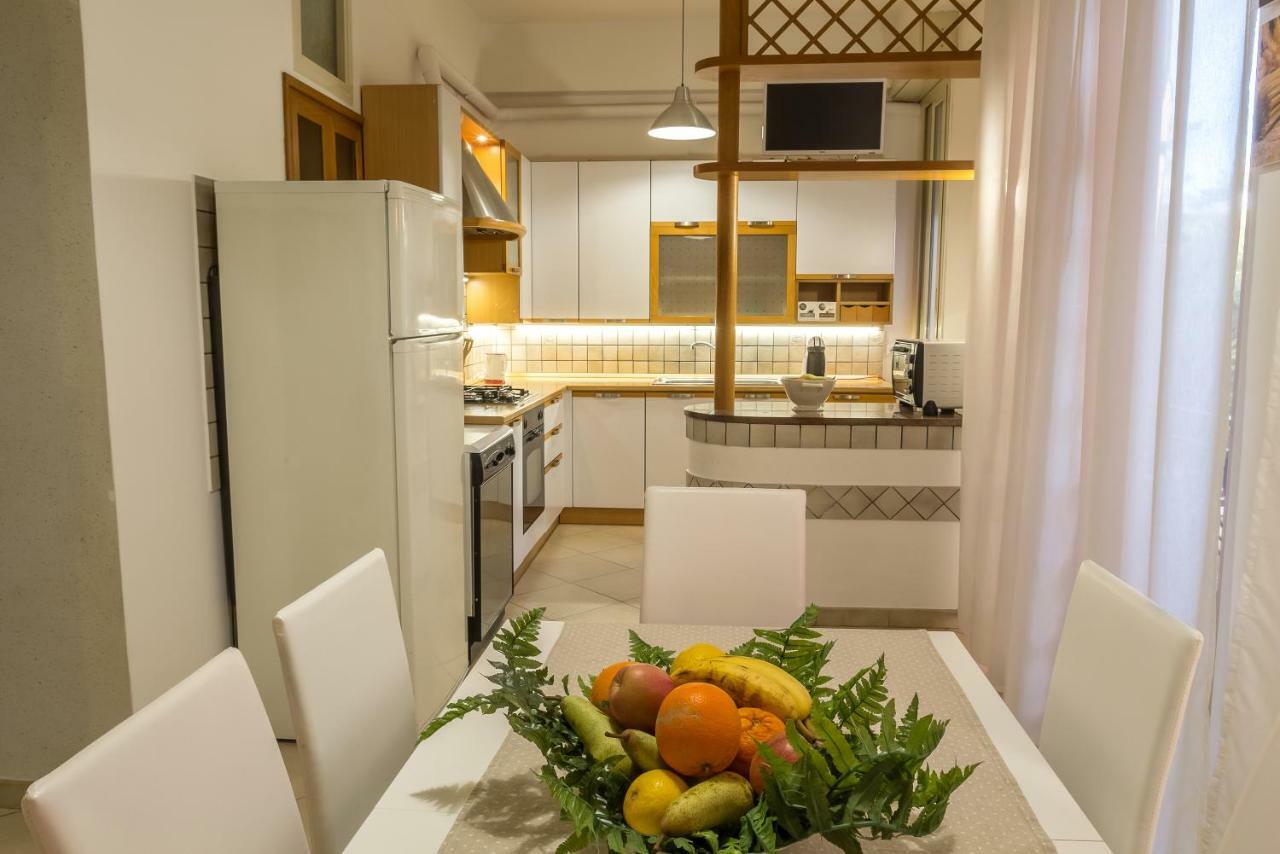 Casa Amica Appartement Giardini-Naxos Buitenkant foto