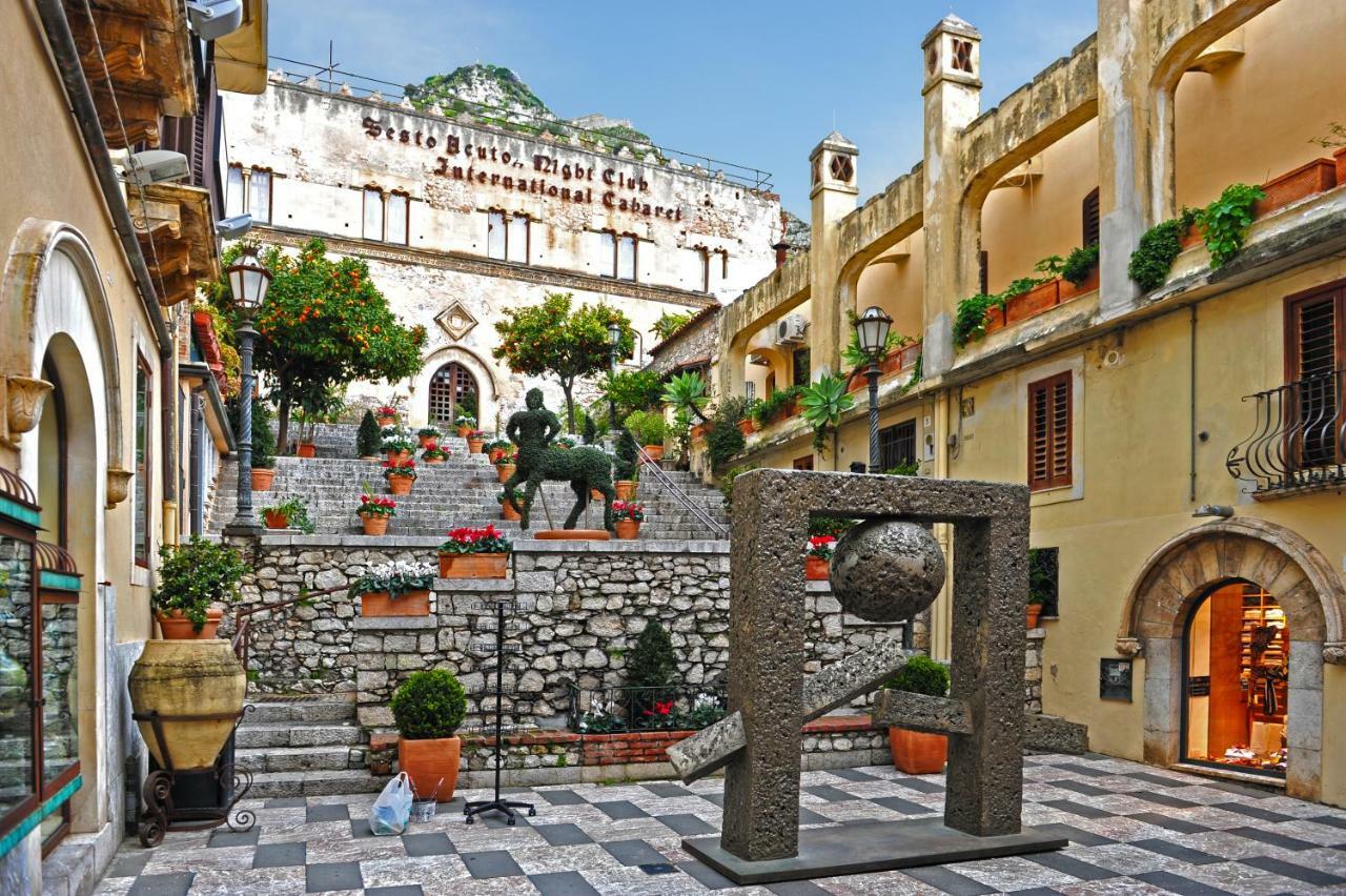 Casa Amica Appartement Giardini-Naxos Buitenkant foto